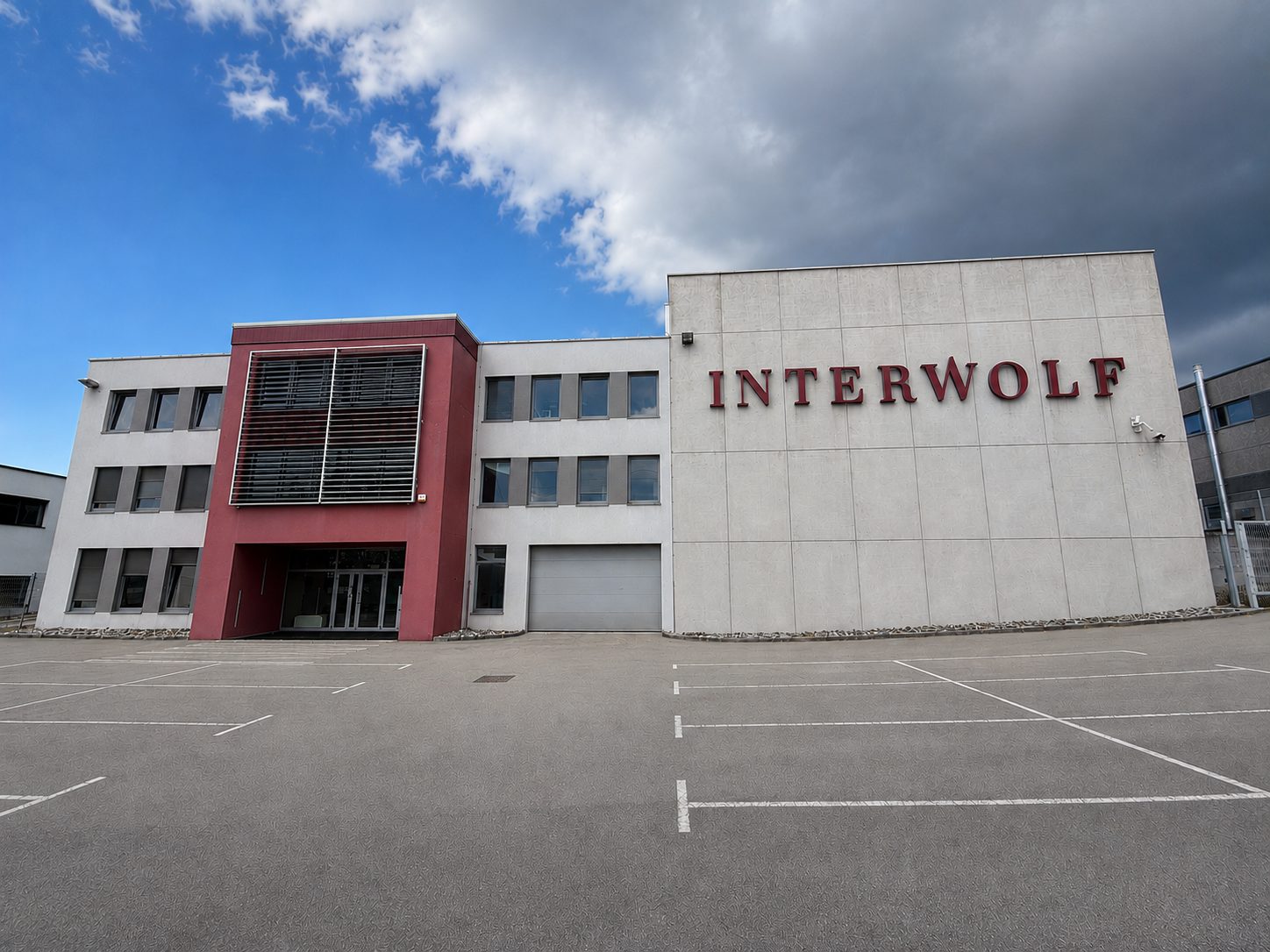 Sedež in proizvodnja Interwolf v Obrtni coni Logatec